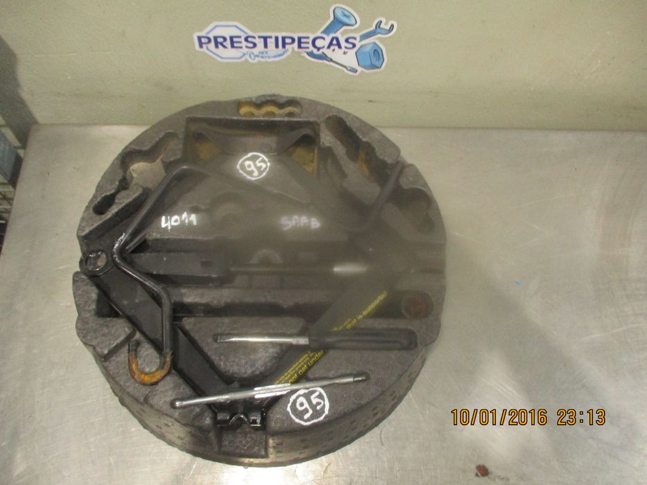 Macaco SAAB 9-5 Station Wagon (YS3E)