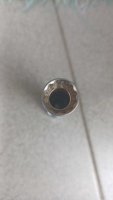 Ключ головка свічний БМВ