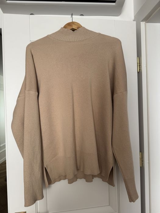 Затишний та стильний костюм