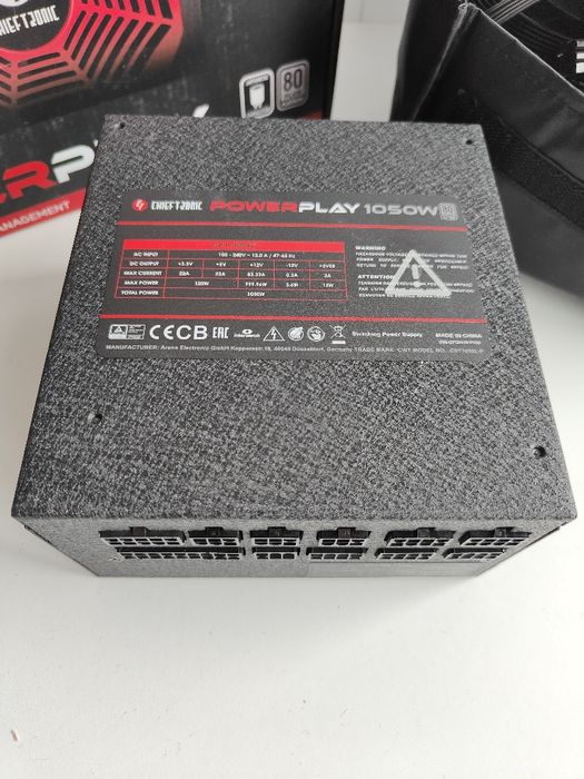 Chieftronic PowerPlay 1050W Platinum