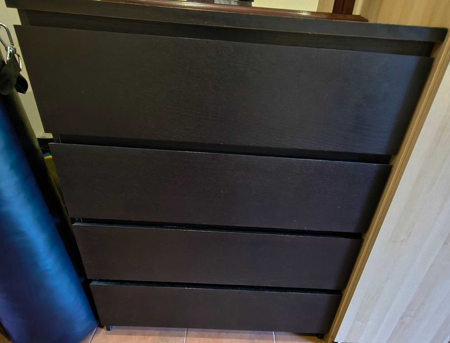 Cômoda Ikea 4 gavetas
