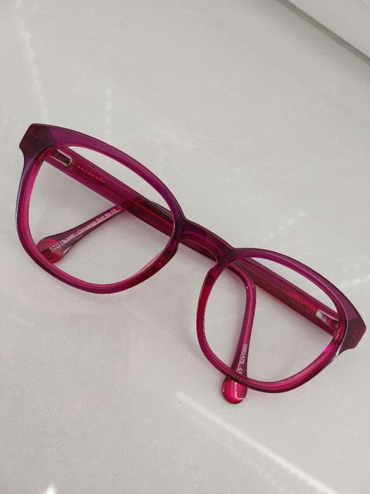 Oprawki fuksjowe converse nowe