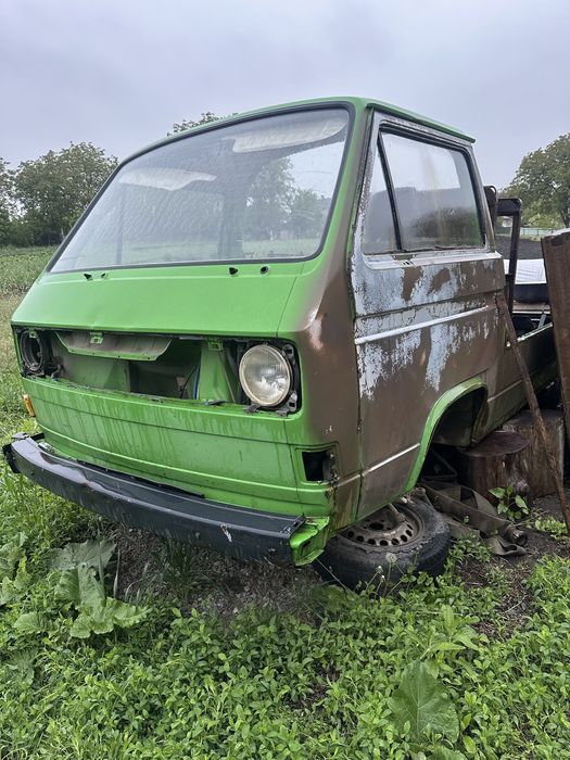 Запчастини до фольцваген