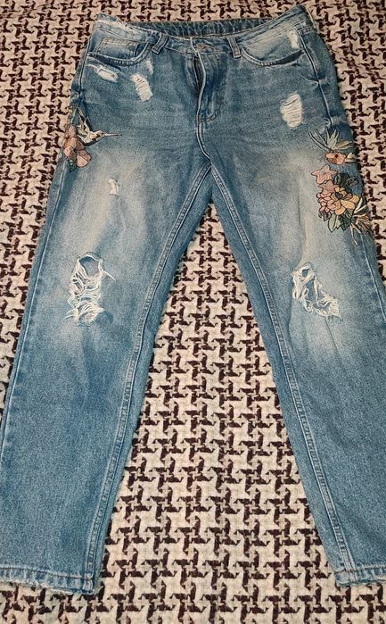 Джинси з вишивкою Denim co
