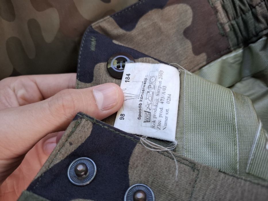 Spodnie od ubrania Gore-Tex MON