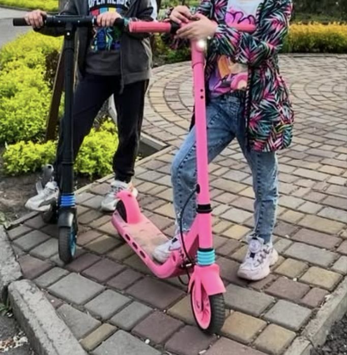 Продам детский электросамокат