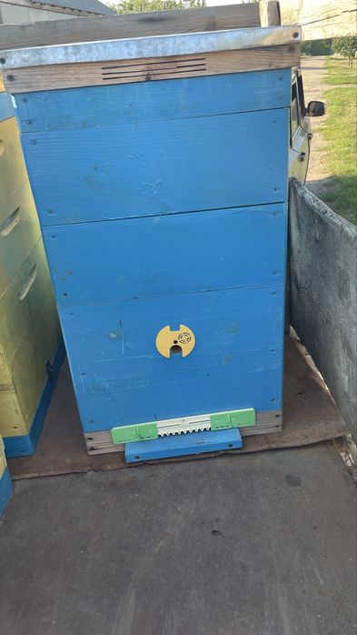 Продаи пчелинье улья