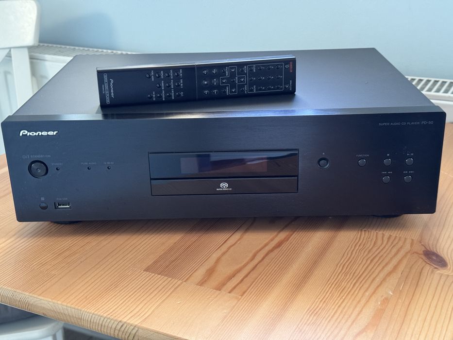 Odtwarzacz CD / SACD Pioneer PD-50 z pilotem