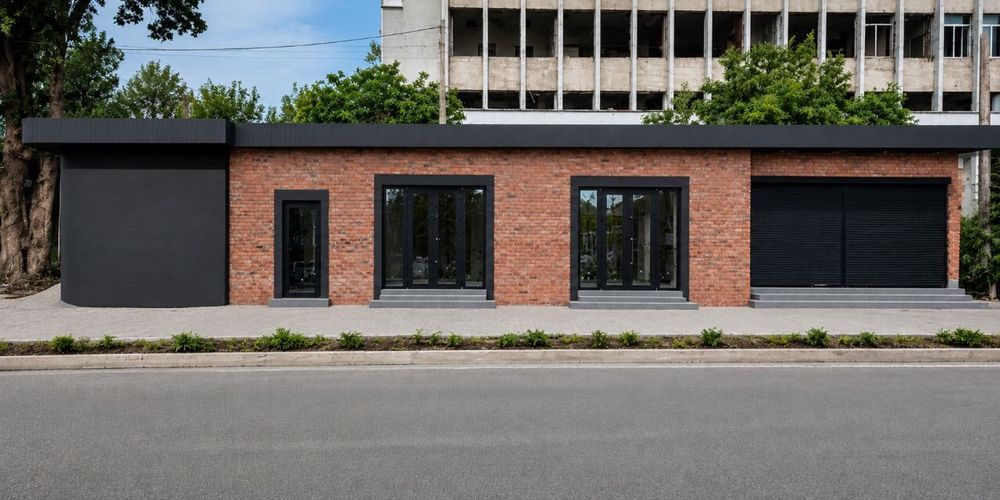 Продам магазини, бутіки, комерційні приміщення