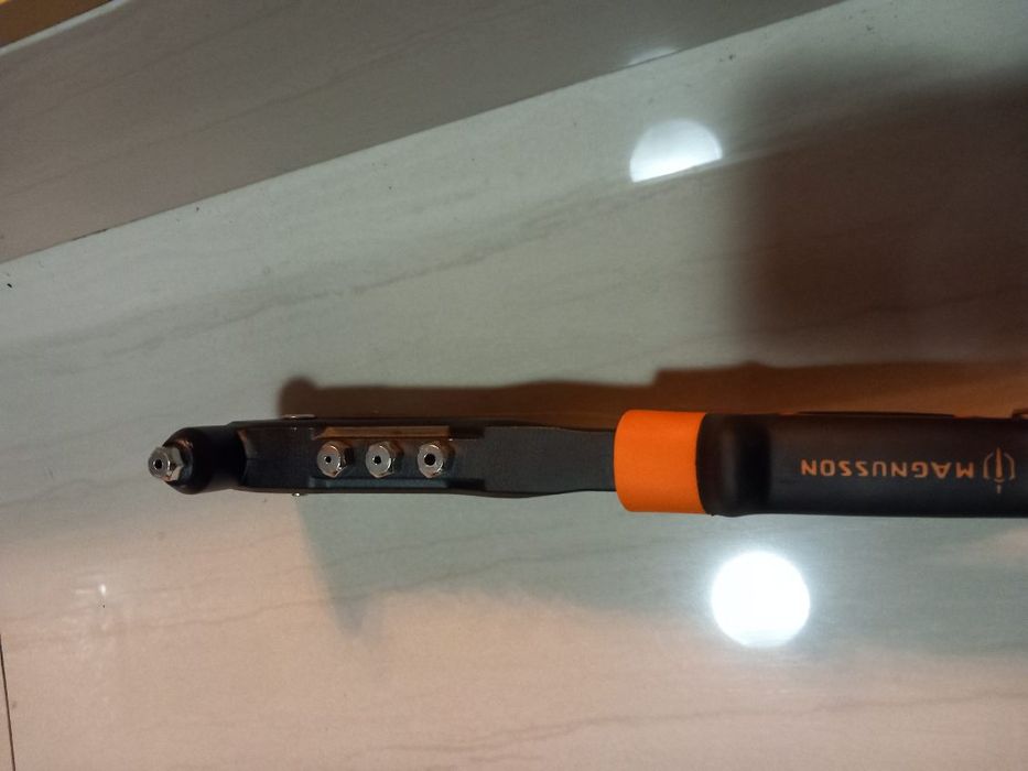 Nitownica do nitów zrywalnych Magnusson