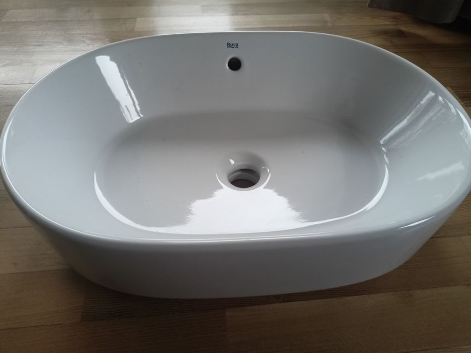Umywalka nablatowa Roca Domus 55 x 39 cm biała