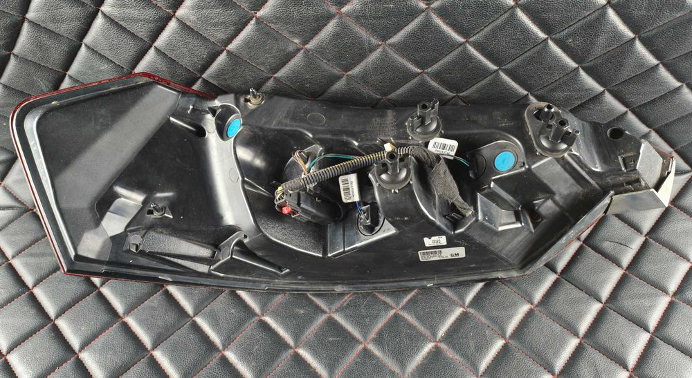 OPEL INSIGNIA LIFT KOMBI Lampa Prawa Tylna Tył Prawy 22860892