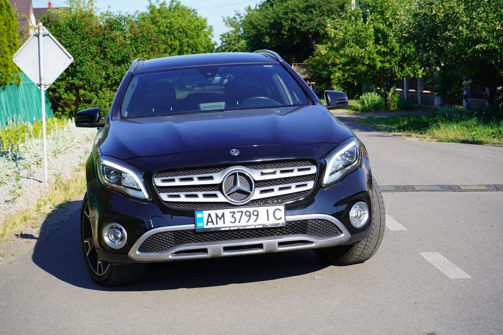 Продам мерседес mercedes gla x156