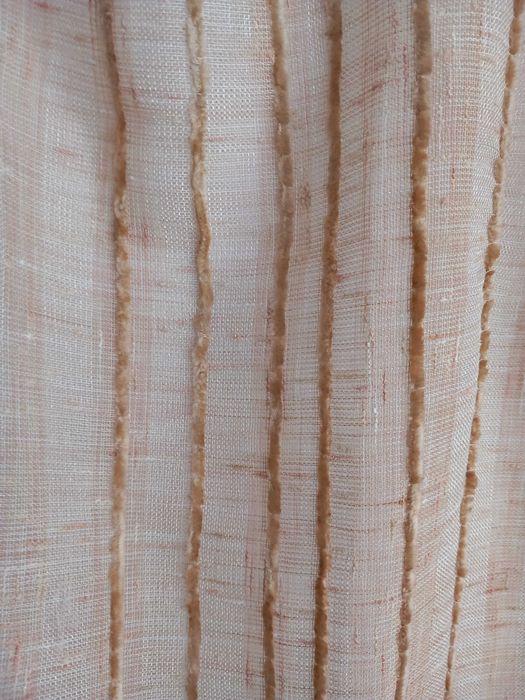 Cortina creme com renda