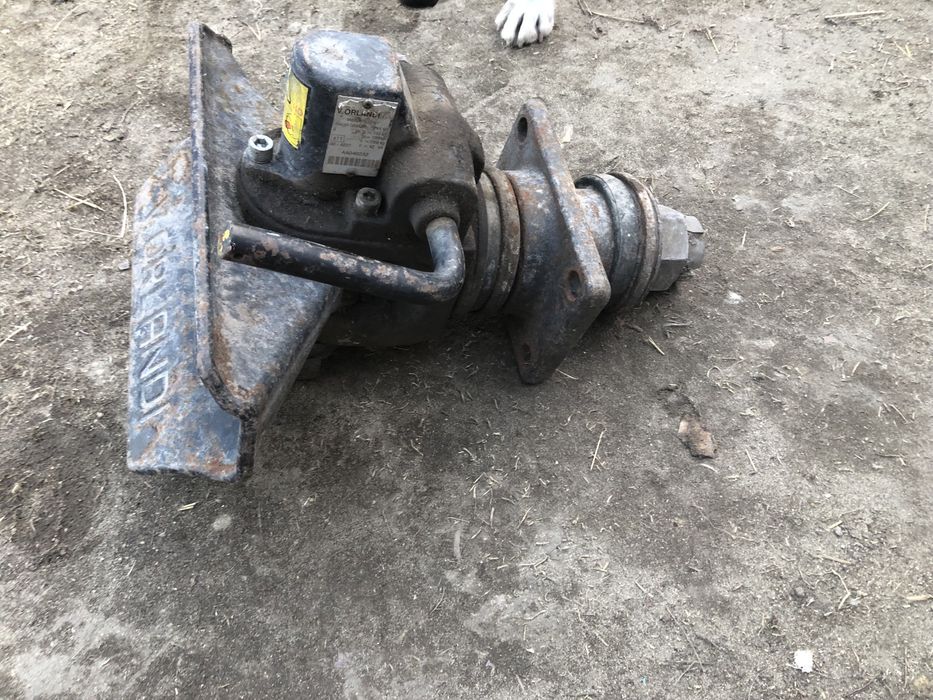 Фаркоп до вантажного автомобіля