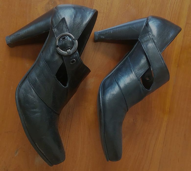 Buty damskie Bata