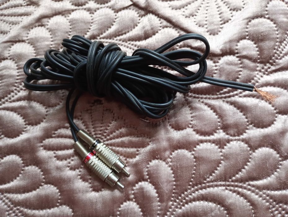 Dłuższe markowe kable chinch