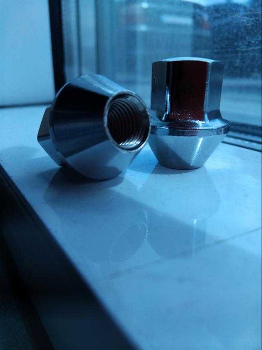 Гайка колісна М12x1,5x33мм Збільшений конус Ключ 19 (Ford, Volvo) під оригінальні диски. Найкраща гайка в недорогому сегменті.