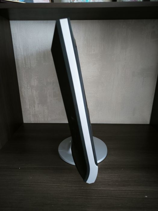 Телевізор SAMSUNG (LCD TV)