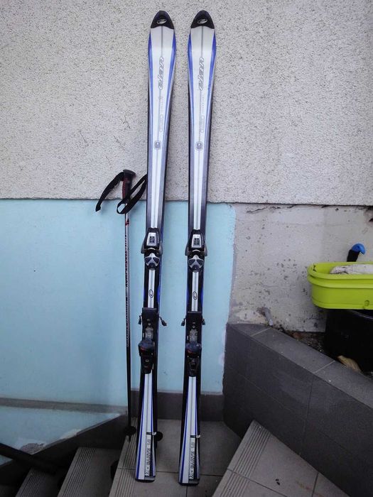 Narty ELAN Carve 1.0 z wiązaniami Salomon 700