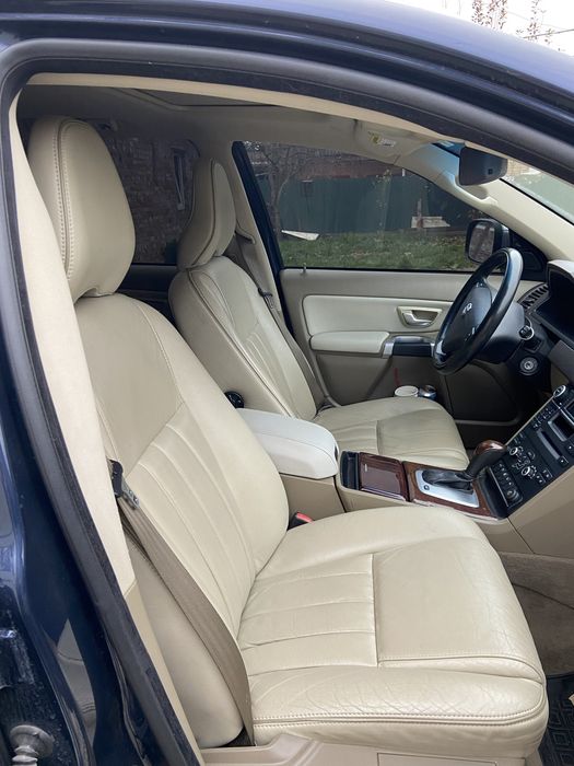 Продам volvo xc 90