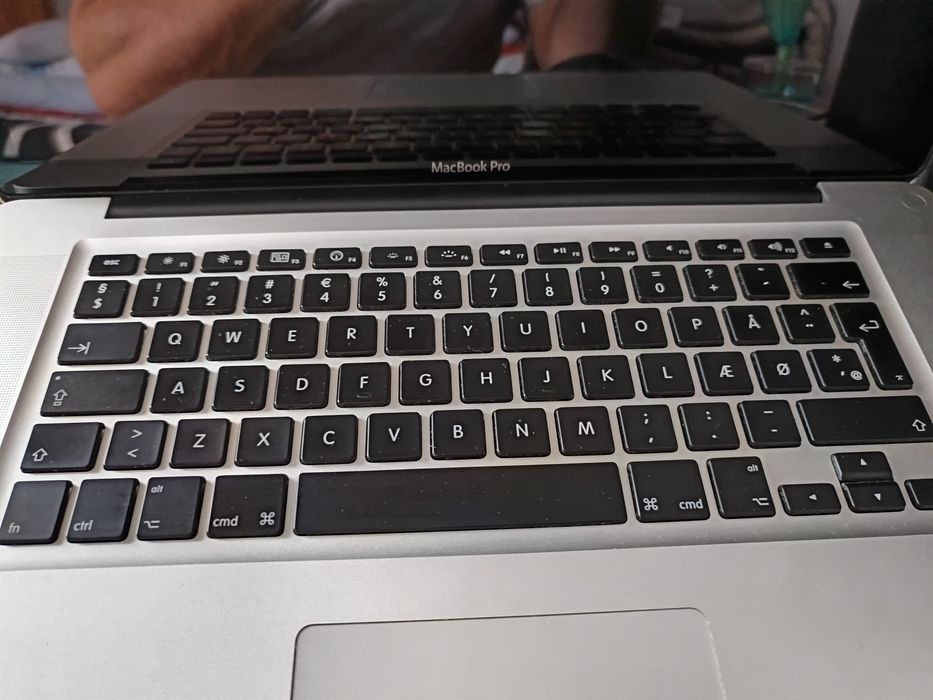 Apple MacBook Pro  256GB