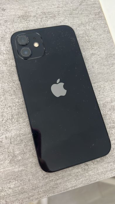 iPhone 12 preto