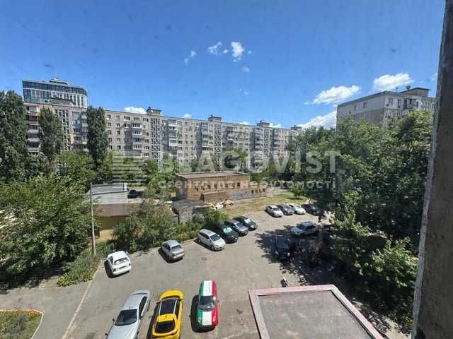 Продаж 4к квартира Райдужна 5 озеро Райдужне безготівковий