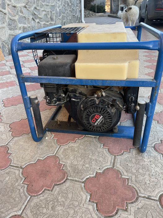 Продам генератор Honda