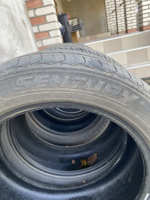 Продам 235/50/r18 літні шини 4 шт. Evergreen, century