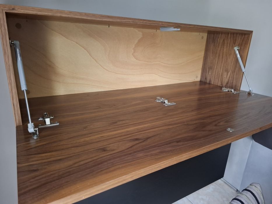 Armários de paredes Nogueira e Carvalho Wengue