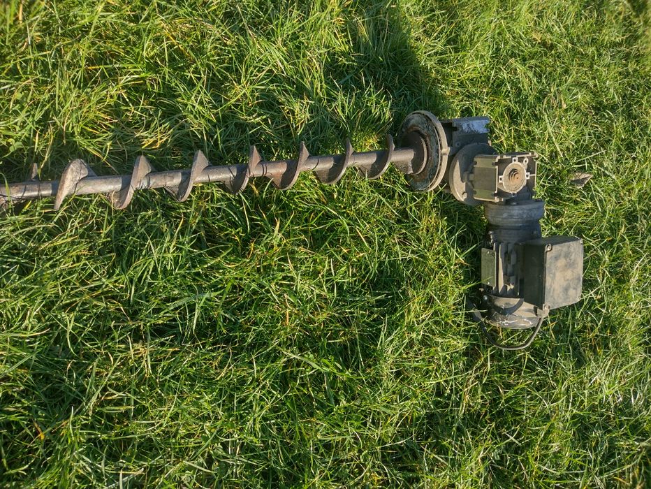 Sprzedam silnik z przekładnią i ślimakiem do pieca na ekogroszek