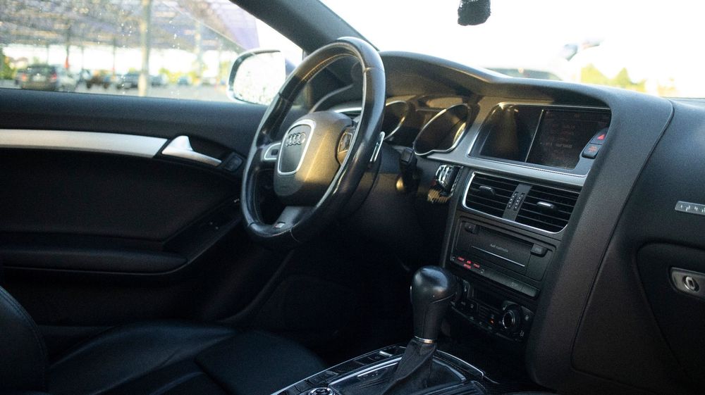 Audi S5 Coupé AUDI S5 4.2 V8 quattro tiptronic – 354 KM