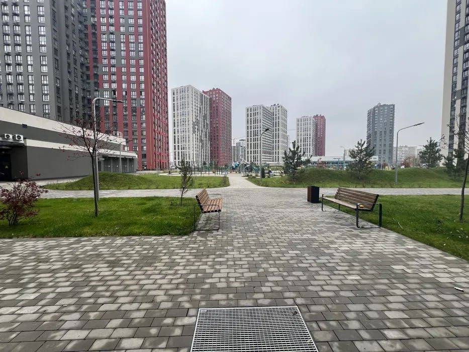 УВАГА! Краща 3к 91м2 Олеся Олександра, 8/17 Варшавський Плюс + Кладова