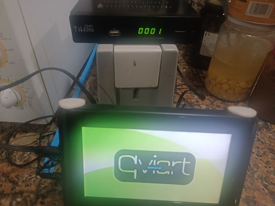 TV 18 cm + Aparelho TDT