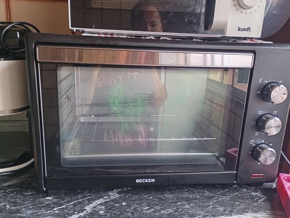 Forno 70 litros novo