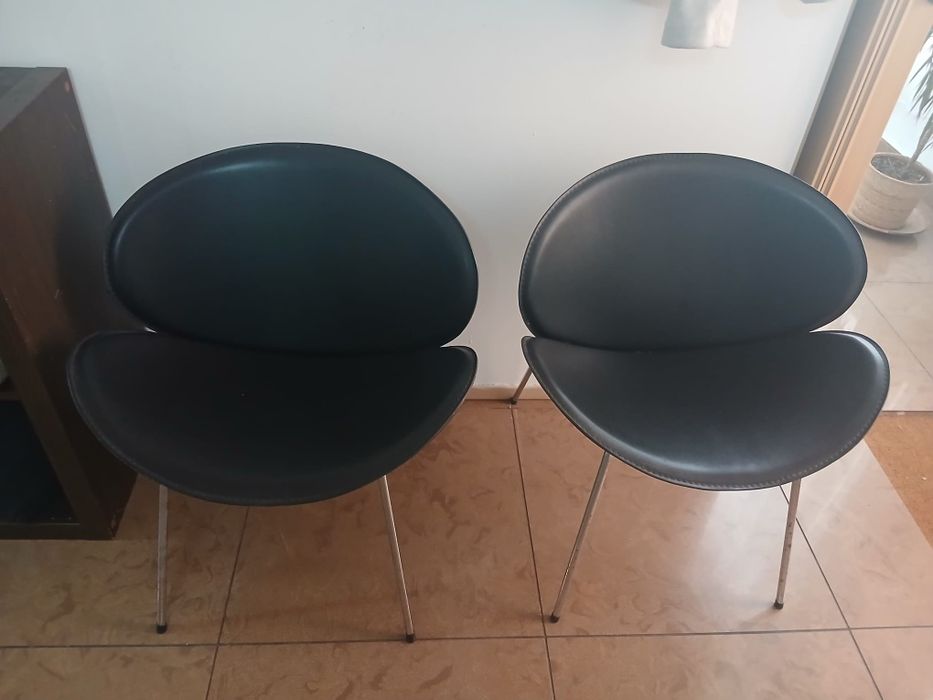 Cadeira preta design moderno