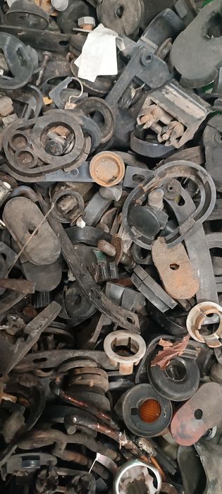 Fiat 126p przelotki gumowe karoserii rózne tylko do malucha