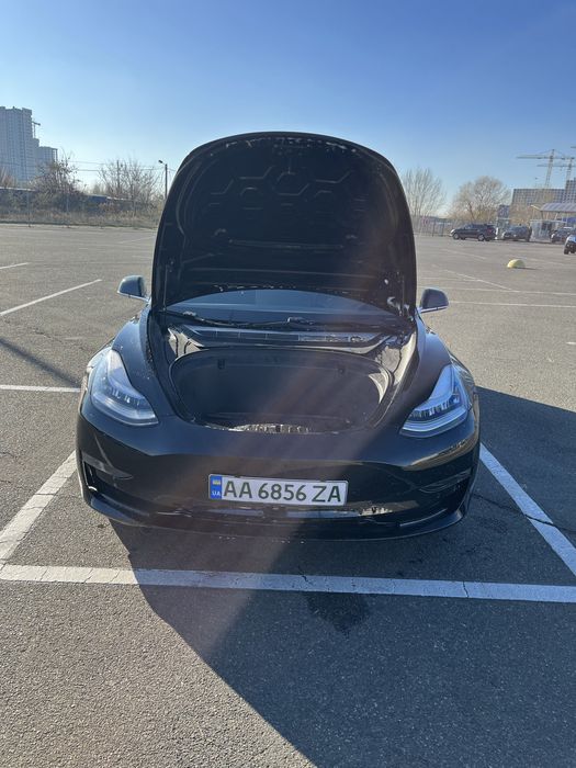 Tesla model 3 long range