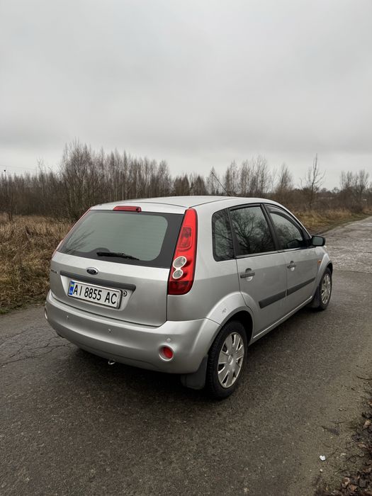 Автомобіль Ford Fiesta Mk5 2008