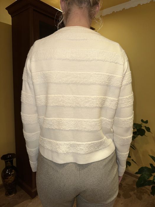 Светер на гудзики