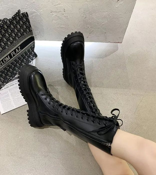 Крутезні чоботи 36,40р