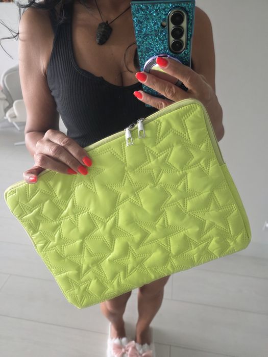 Etui nowe laptop komputer dokumenty A 4  neon  zamek dwustronny  tłocz