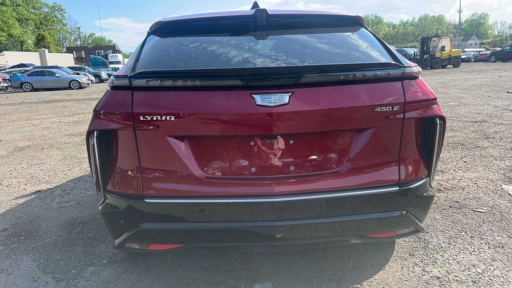 разборка cadillac lyriq есть все