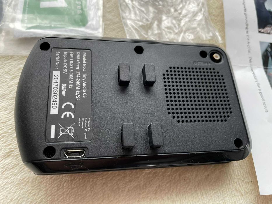 Tiny Audio C5 DAB+FM Transmiter Bluetooth AUX Zestaw głośnomówiący