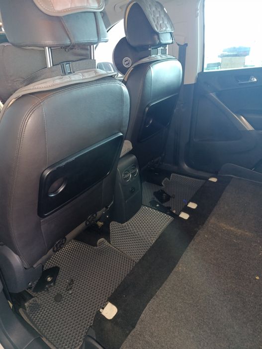 Продам автомобиль WW Тигуан R-lai