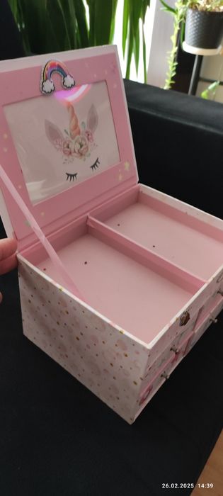 Szkatułka. Organizer. Jednorożec.