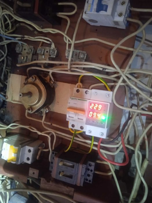 Электрик Одесса,таирово,черемушки,центр, реле напряжения для квартиры