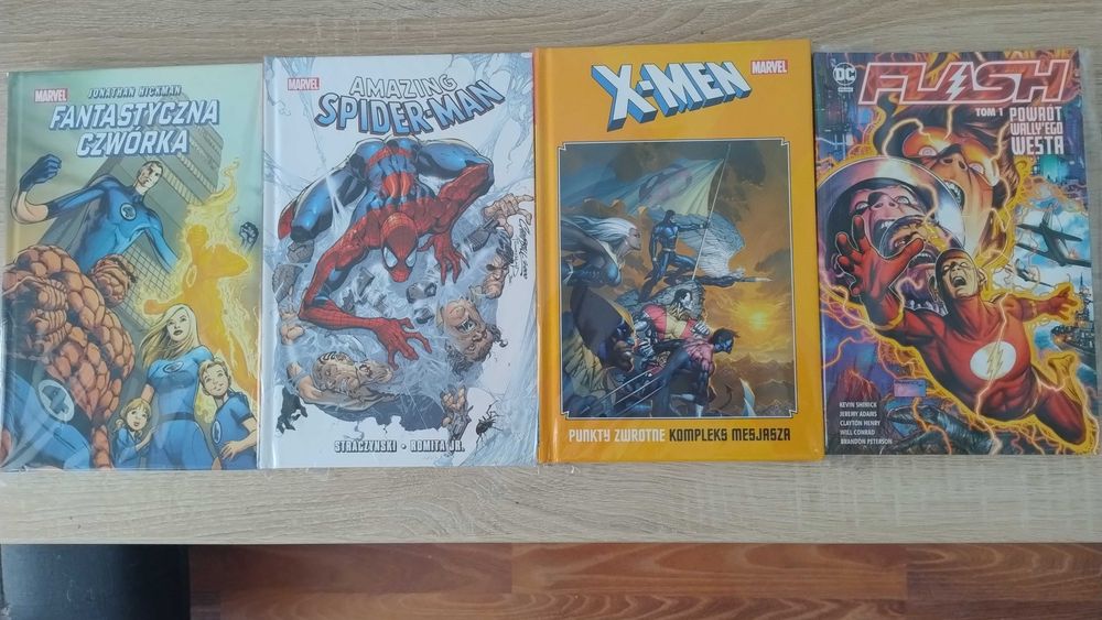 Amazing Spider-man, Fantastyczna czwórka, X-Men + gratis Flash tom 1