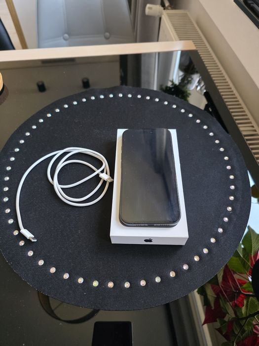 Iphone 16 128 GB Black na gwarancji